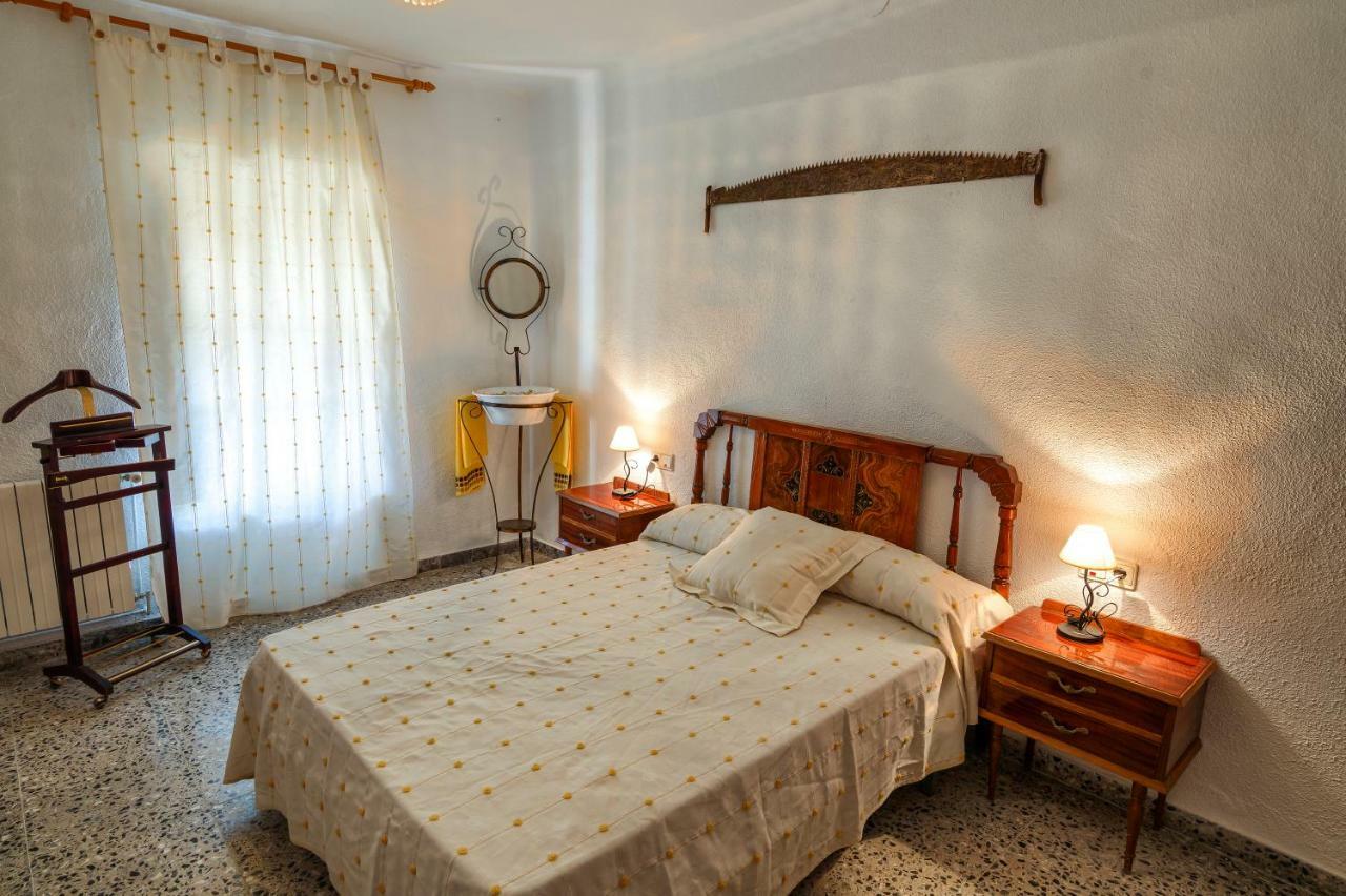 Cueva El Murallon Benamaurel ภายนอก รูปภาพ